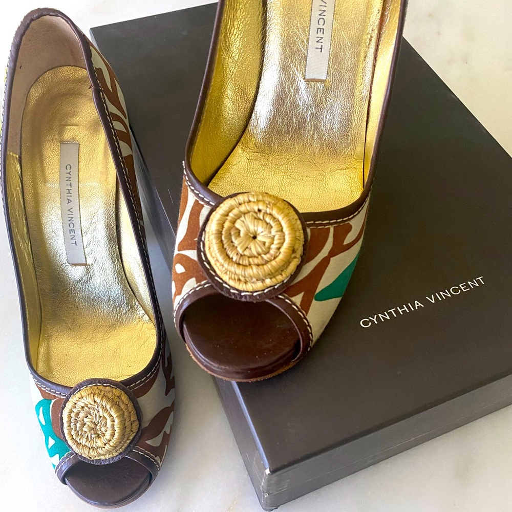 Cynthia Vincent Stunning Silk, raffia and leather heels and trim platform heels